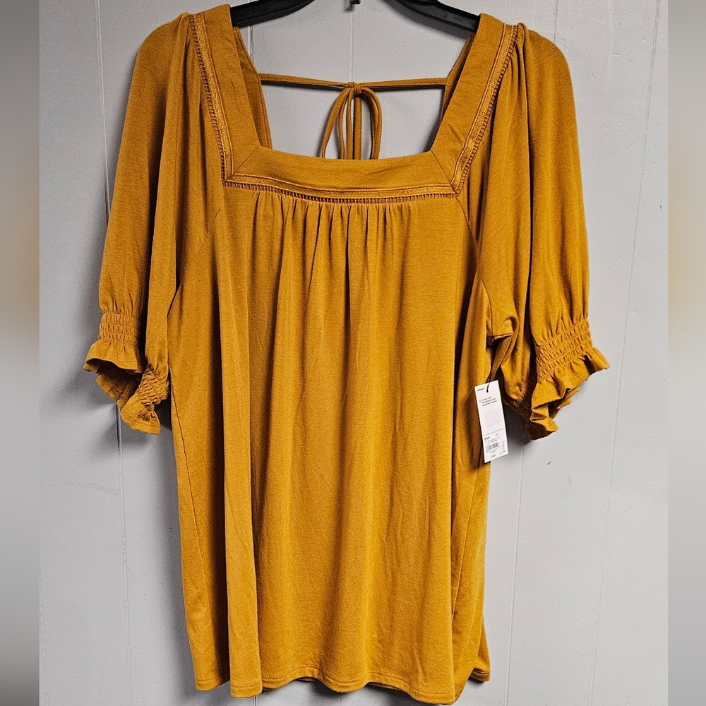 Sonoma Maternity Top NWT
